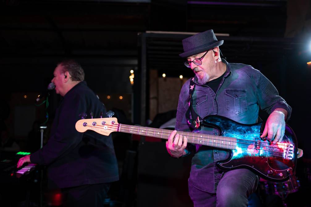 Contrand Live Music Cover Band